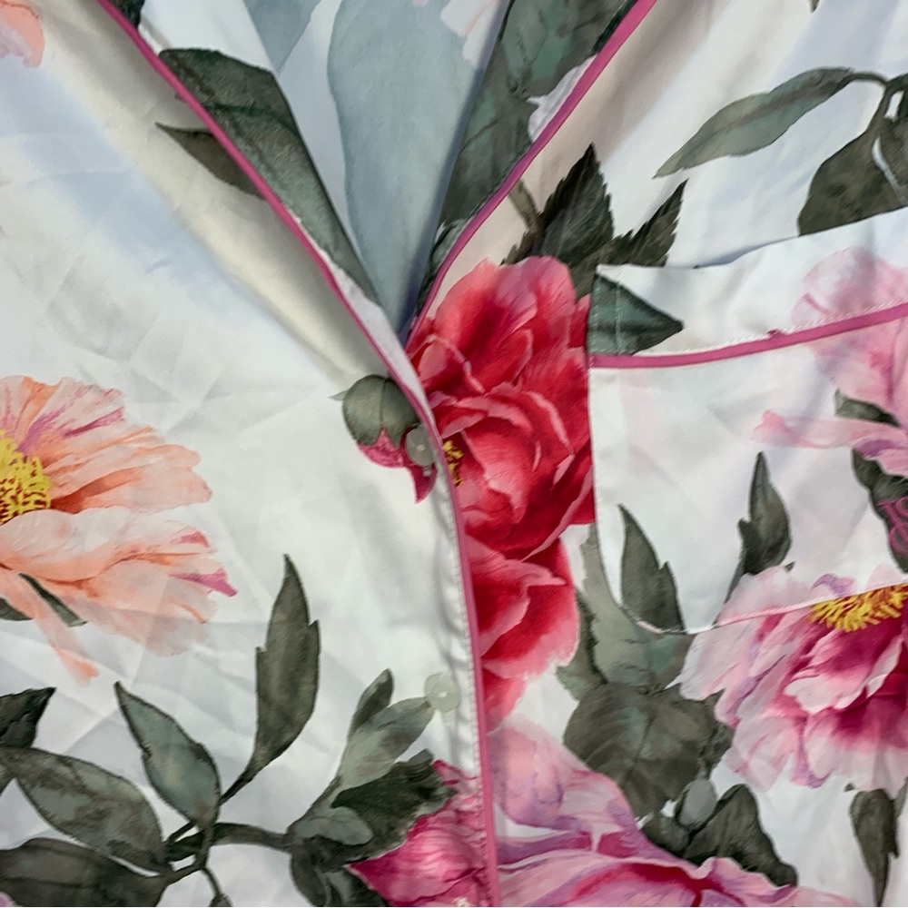 Victoria Secret Floral Satin 2 Set Pajama Top Pants - Picture 14 of 15